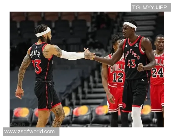 猛龙鏖战黄蜂全场激烈对攻双方球星爆发上演高能逆转大战